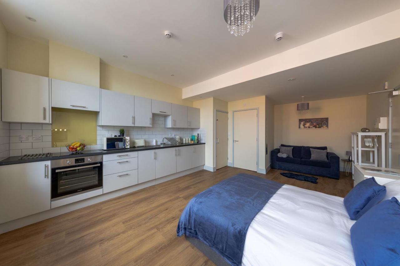 Hereford City Centre - Apartment 7, Isabella House - Modern Apartment In The Heart Of The City - Sleeps 2 Guests - Hosted By Rentmyhouse Экстерьер фото