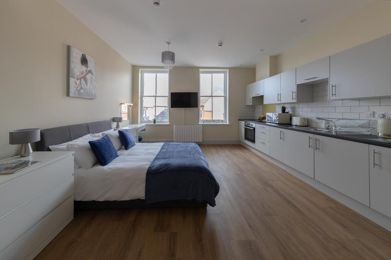 Hereford City Centre - Apartment 7, Isabella House - Modern Apartment In The Heart Of The City - Sleeps 2 Guests - Hosted By Rentmyhouse Экстерьер фото